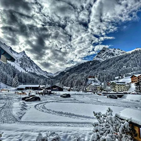 Haus Capricorn - Mountain View Apartment *